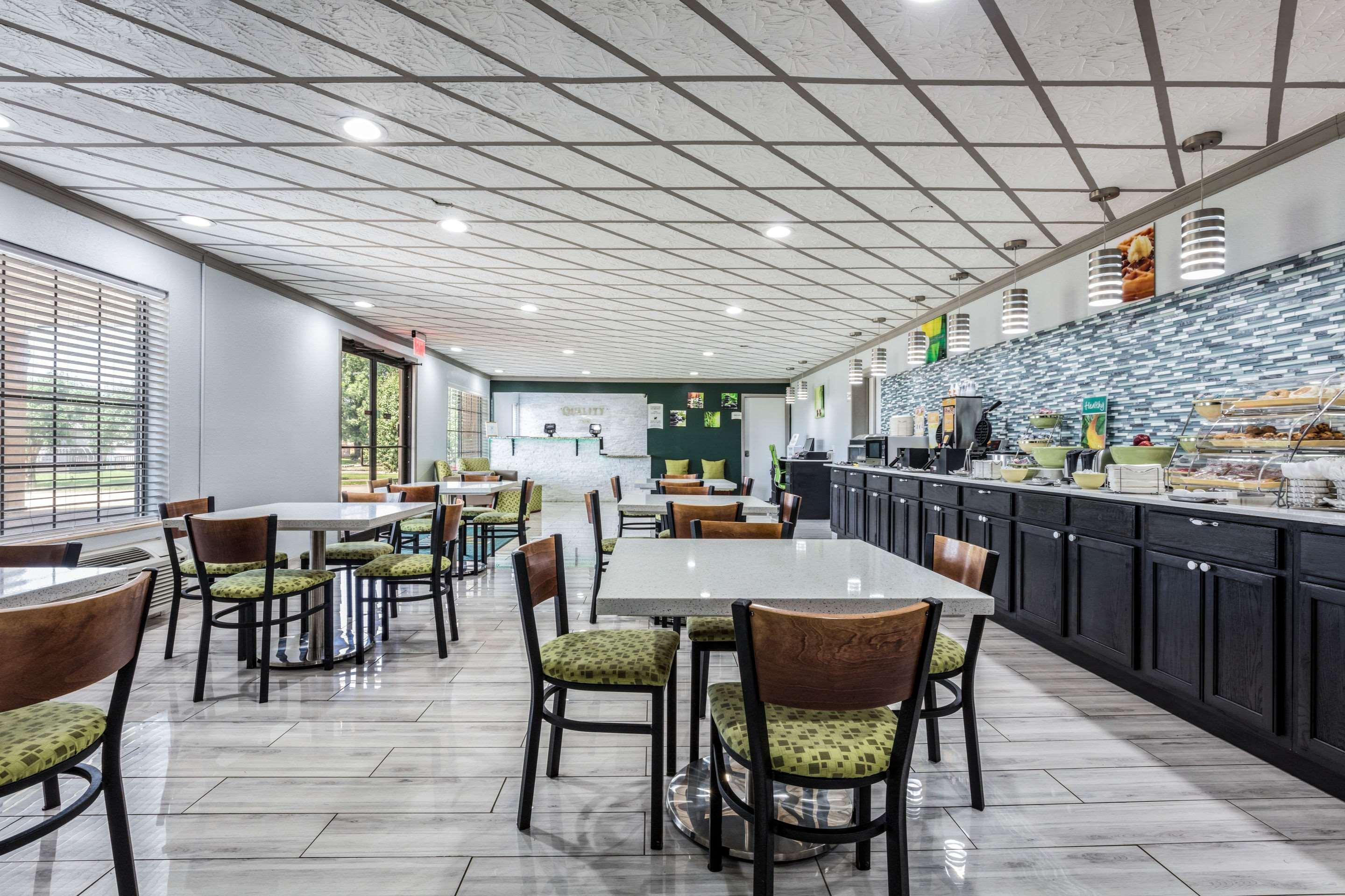 Quality Inn Forrest City I-40 Bagian luar foto