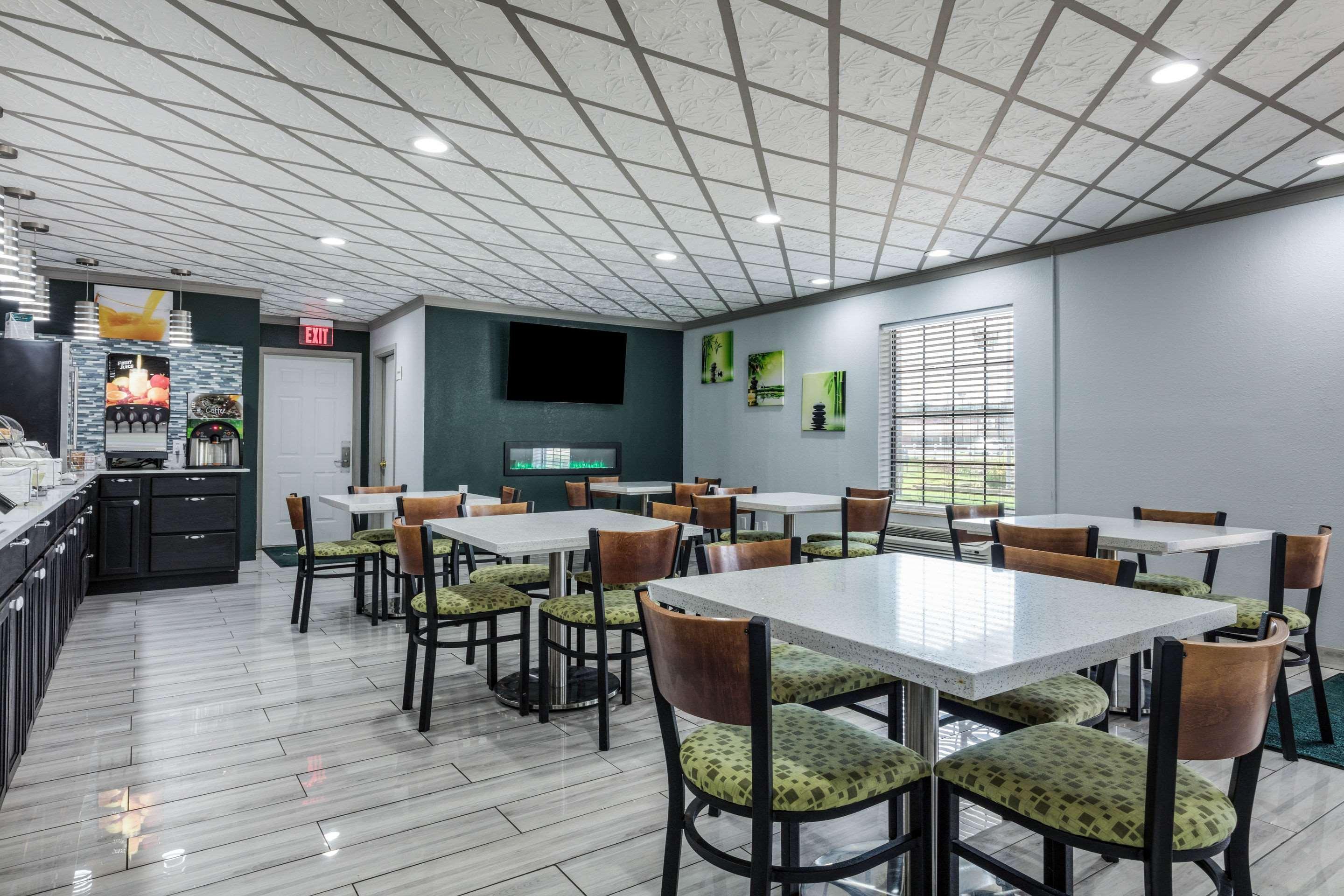 Quality Inn Forrest City I-40 Bagian luar foto